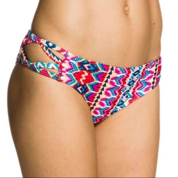 Roxy Bikini Bottom NWT Morrocan Dream Boy Brief Size Medium - Picture 1 of 8